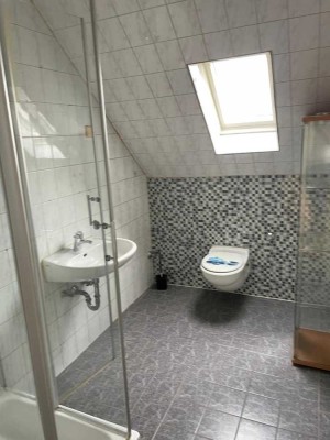 Schöne Dachgeschosswohnung in Steele Horst