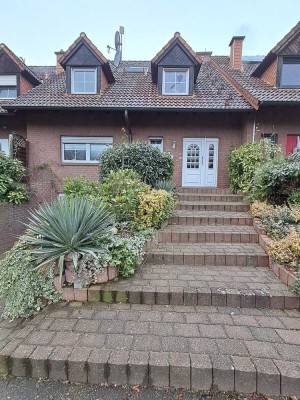 Hübsche Maisonettenwohnung mit 4 Zimmer  inklusive Garten und Terasse in Moers