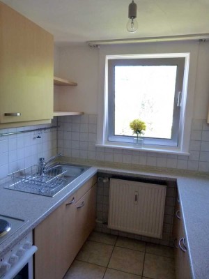 Hanau-Rosenau "  Helle 2 Zimmer-Dachgeschosswohnung. Ideal für Singles"