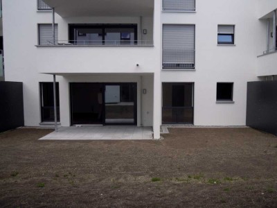 Stilvolle, neuwertige 2,5-Zimmer-Wohnung mit Terrasse und EBK in Reutlingen