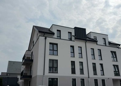 Wunderschöne Moderne helle Neubauwohnung mit Garage und Aufzug