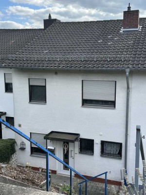 Frisch modernisiertes Reihenhaus in ruhiger, waldnaher Lage von Blieskastel