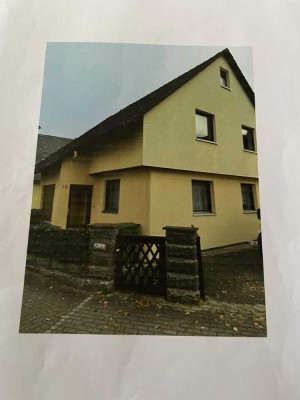 Einfamilienhaus von Privat, mit Wintergarten und Scheune auf großem Grundstück (Bebauung möglich)