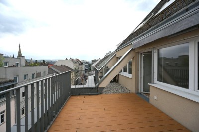 Exklusive Innenstadtwohnung mit Dachterrasse &amp; Klimaanlage – Blick über die Dächer von Linz