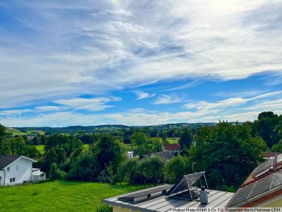 Traumaussicht in ruhiger Lage  - Teilmöbliert