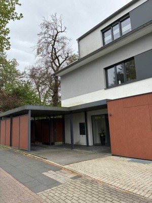 HA-Emst/ Altengerechte 3,5-Zimmer-Wohnung mit Dachterrasse und zusätzlichem Apartment