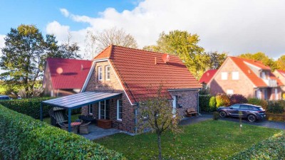 Hochwertiges Ferienhaus mit Zugang zu privater Badebucht in exklusiver Lage am Badesee