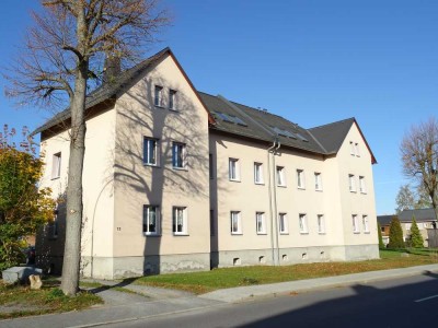 Kleine und helle 2 Raumwohnung mit Einbauküche