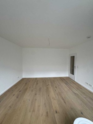 Renovierte 1-Zimmer Wohnung mit EBK & Balkon in der Innenstadt