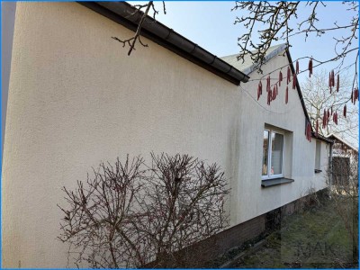 MAK Immobilien:  Vermietetes Einfamilienhaus mit großem Grundstück in Stahnsdorf