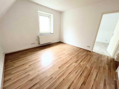 **Traum vom eigenen Garten? Den können wir erfüllen! +neues Tageslichtbad +renoviert +gemütlich**