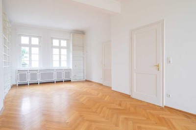 Df.-Gerresheim: Charmante Stadtvilla in begehrter Höhenlage mit herrlichem Fernblick