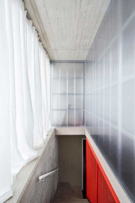 Architektenhaus, 5 Zimmer, Badewanne, Dusche, Gäste-WC, Klimaanlage, Fußbodenheizung, eigener Wald