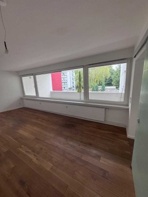 ++ Gepflegte 3 Zimmer Wohnung mit Balkon und Stellplatz ++