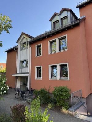 Exklusive, sanierte 3-Zimmer-Wohnung mit Balkon in Erlangen