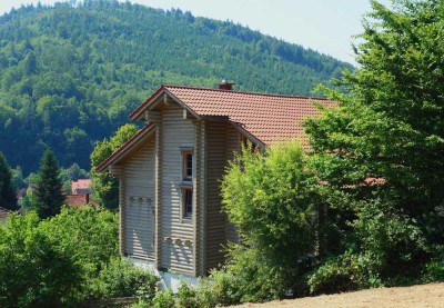 Villa Ecologica: modernes Holz Block Haus, Wärmepumpe & PV Wintergarten Neckarblick S-Bahn Parkplatz