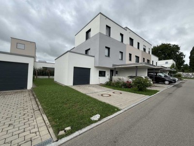 Geräumiges 5-Raum-Reihenendhaus mit gehobener Innenausstattung und EBK in Waltenhofen