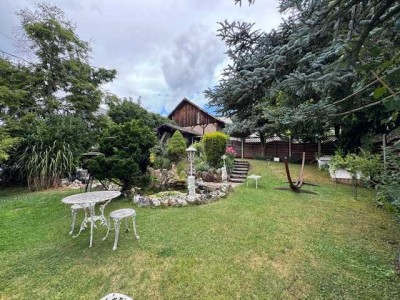 Tolles Haus mit Potenzial  im Grünen