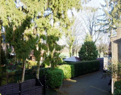 Krefeld - Traar / In ruhiger, gehobener Wohnlage helle 3 Zimmerwhg. mit Balkon!