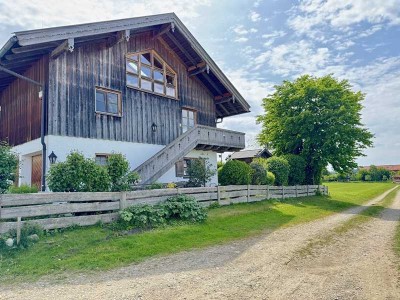 Teilmöblierte 1-ZKB-Dachgeschosswohnung mit Galerie in traumhafter Lage