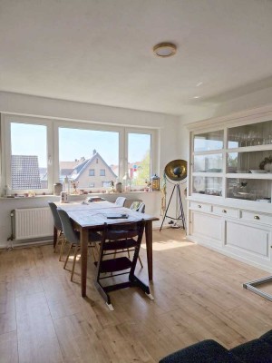 Modernisierte 2,5-Zimmerwohnung mit Balkon in ruhiger, zentraler Lage