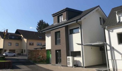 EFH, A+ Energiesparhaus, Erstbezug, Familienglück mit Garten, schöne Lage in Spielstr_0160.7980376