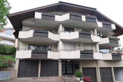 Gepflegtes 1-Zimmerappartement (Nähe Siloah-Krankenhaus) mit Balkon