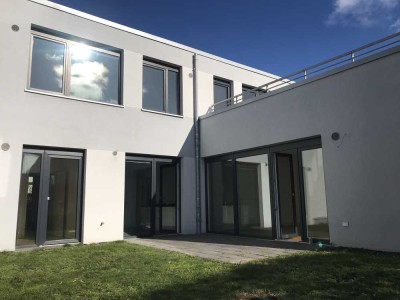 Großzügige KfW 70 Gartenhofhaus inkl. Einbauküche, Garage u. Keller in Kirchrode/Büntekamp