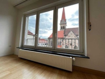 2-Zimmer-Wohnung  inkl. Küche mit  Balkon in zentraler Lage