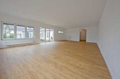Gepflegte 3-Raum-Erdgeschosswohnung mit Terrasse in Bergisch Gladbach