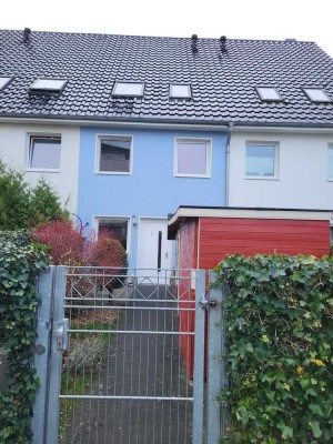 Reihenhaus mit Garten und Tiefgaragenstellplatz in Strandnähe