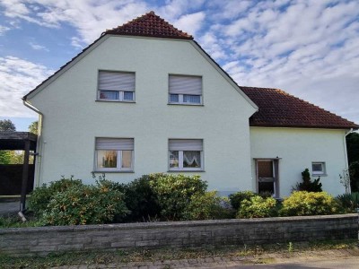 Großzügiges und gepflegtes Einfamilienhaus in PW-Holzhausen