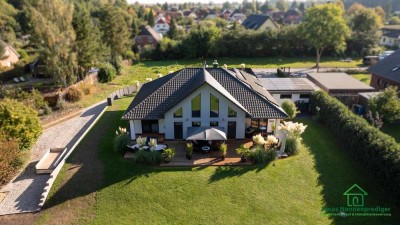 Exklusives modernes Einfamilienhaus mit Garten und Doppelgarage - für den Käufer provisionsfrei