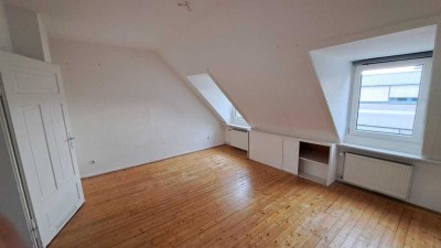 Schöne gemütliche Maisonett-Wohnung - mitten in der City!!