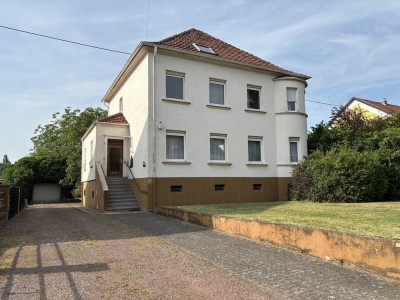 Großzügiges Einfamilienhaus in schöner Wohnlage