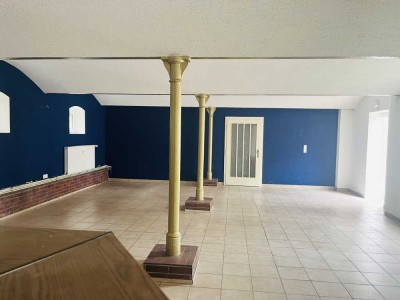 Geräumiger Wohnraum, Büro, Werkstatt oder Atelier