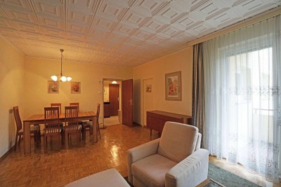 Gepflegte 4-Zimmer-Wohnung mit Süd-Loggia in Grünruhelage an der VOR-Kernzonengrenze
