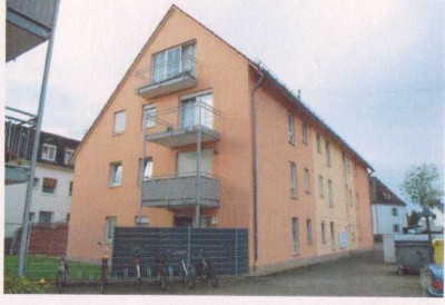 gepflegte 2 ZKB-Wohnung mit Balkon, TG-Stellplatz