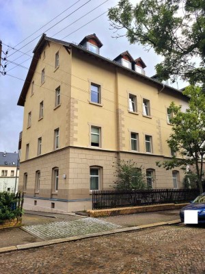 Koffer packen, einziehen, wohlfühlen!
Reizvolle 3 Zimmerwohnung mit Balkon und Stellplatz.