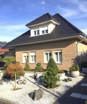 Charmantes Einfamilienhaus mit fantastischen Freizeitmöglichkeiten!