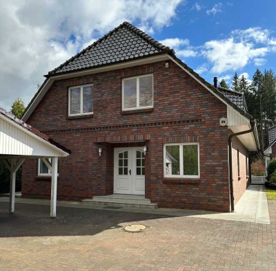 Schönes Einfamilienhaus mit vier Zimmern und Waldblick in Dassendorf