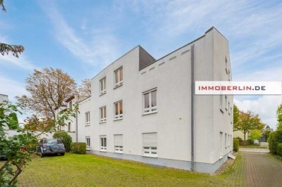 IMMOBERLIN.DE - Angenehme Lage! Sonnige Wohnung mit Südloggia & Pkw-Stellplatz