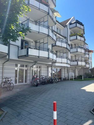 ca. 3,5% Rendite!Vermietete barrierefreie Seniorenwhg 3-Zi.-ETW oder 2 App. mit je einem Bad mit ...