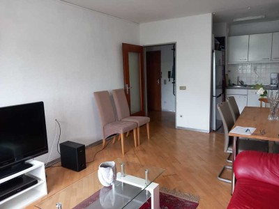 Geschmackvolle Wohnung (kurzzeit) in der naehe zu Gruener See!