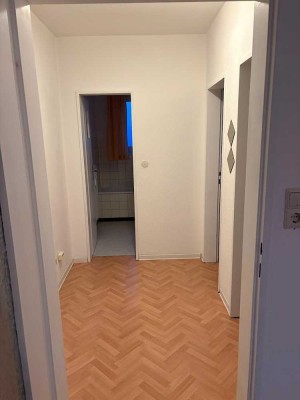 Wohnen - 02. OG - links - Zypressenstraße 42