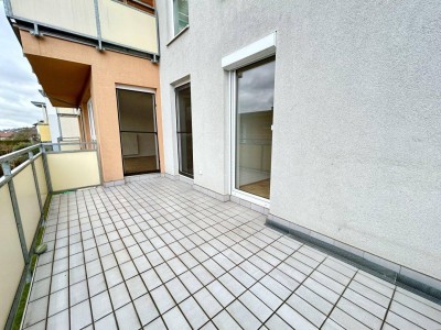 TRAUMHAFTE 3 ZIMMER WOHNUNG NAHE LINZ - MIT BALKON UND TIEFGARAGE