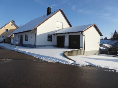 Gemütliche Dachgeschosswohnung (mit Klimaanlage)