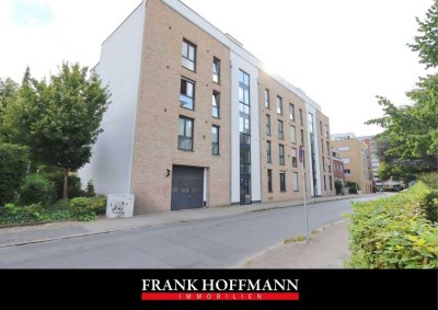 Neuwertige 3 Zi. Wohnung mit Aufzug in zentraler Lage von Pinneberg