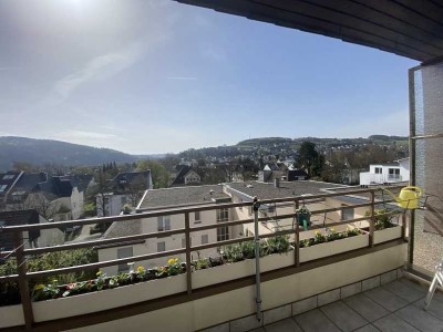 Wohnen Sie in begehrter Wohnlage Gevelsbergs! 90,00m² mit Balkon und großartigem Ausblick!