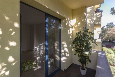 Balkon und kleiner Garten | 3 Raum-Wohnung | Tageslichtbad mit Wanne | PKW-Stellplatz mögl.